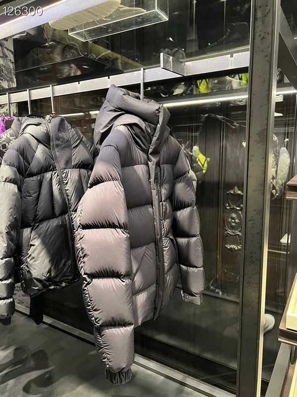 Moncler sz1-5 26yr55 (50)